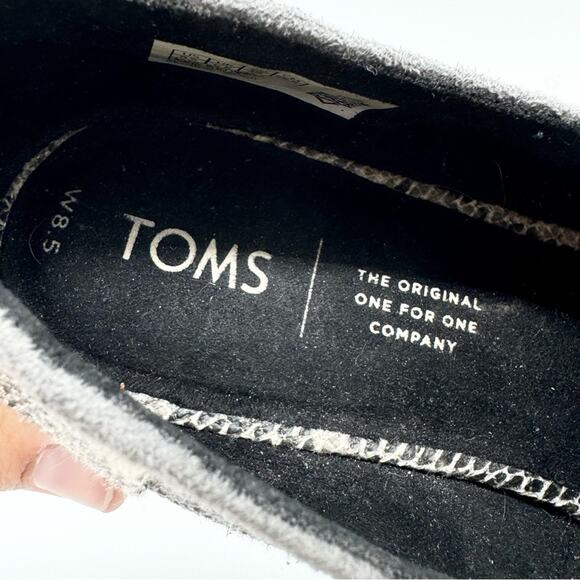 TOMS Faux Snake Shaye Low Booties Grey/White Size 8.5 Office Preppy Minimalist - Picture 10 of 11